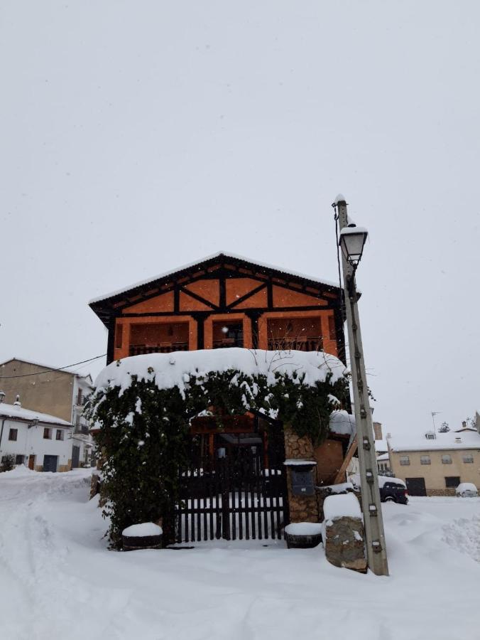 Hostal Restaurante Serrania Tragacete Bagian luar foto